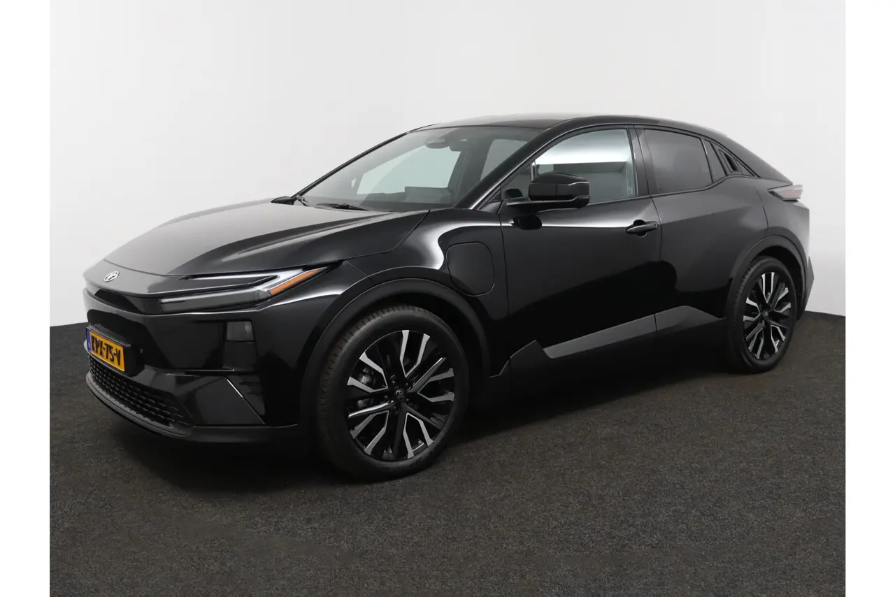 Toyota C-HR First Edition 77 kWh 2026, foto 1