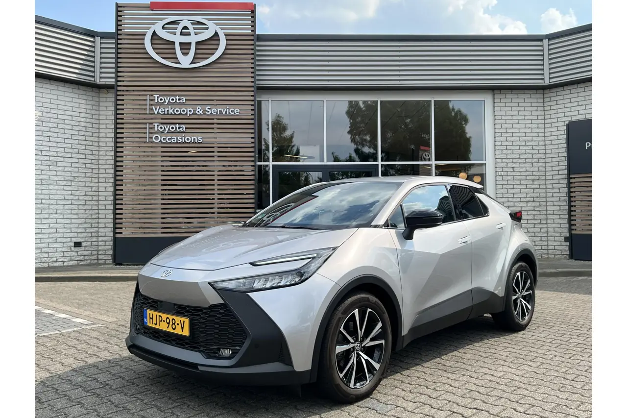 Toyota C-HR Hybrid 140 Dynamic 2025, foto 1