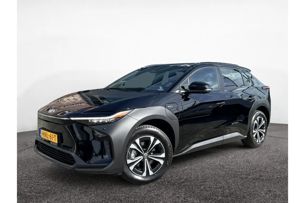 Toyota bZ4X Dynamic 71 kWh 360Cam 2025, foto 1