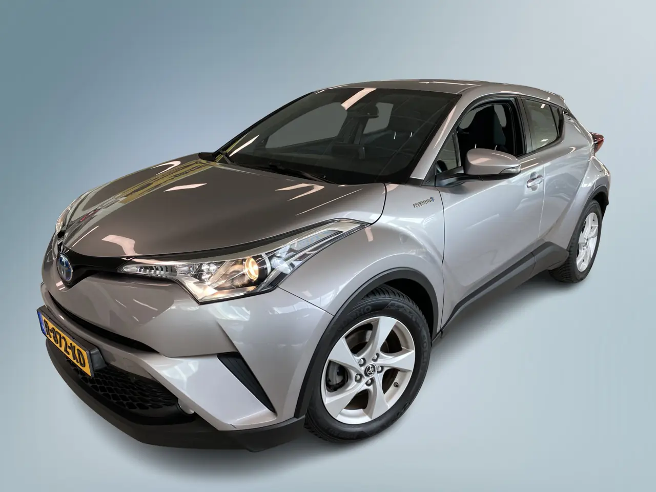 Toyota C-HR 1.8 Hybrid Dynamic 2018, foto 1