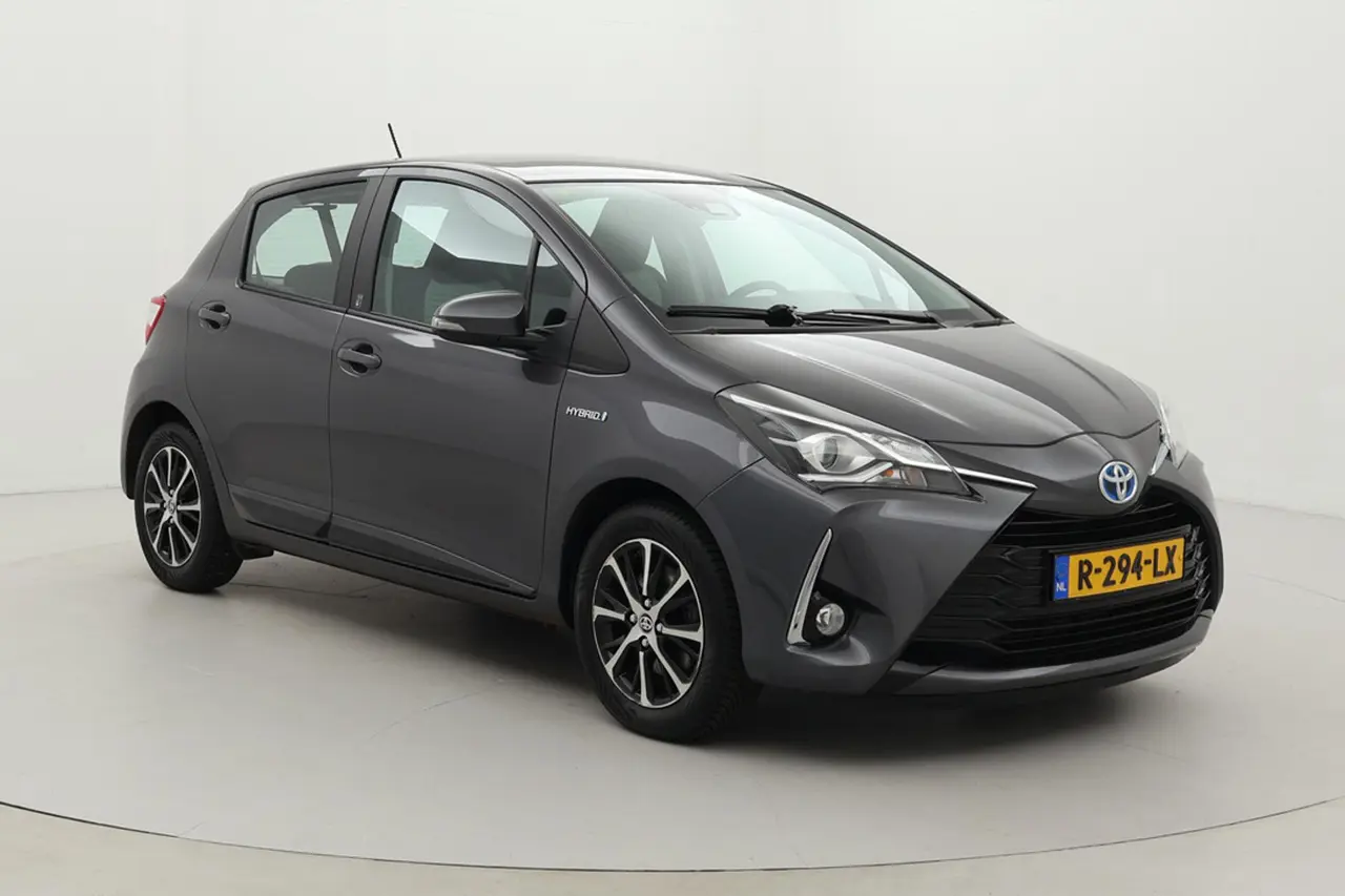 Toyota Yaris 1.5 Hybrid Design 2018, foto 1