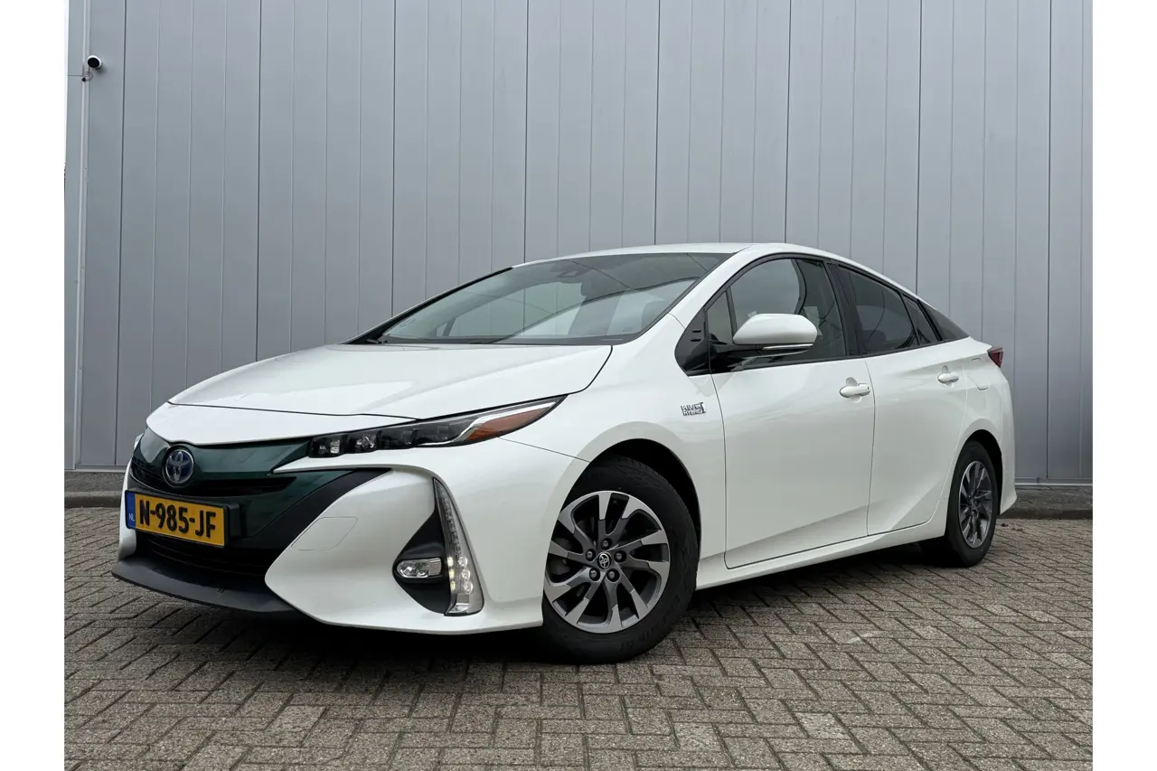 Toyota Prius 1.8 Plug-In Dynamic Keyless Cruise Navi 2019, foto 1