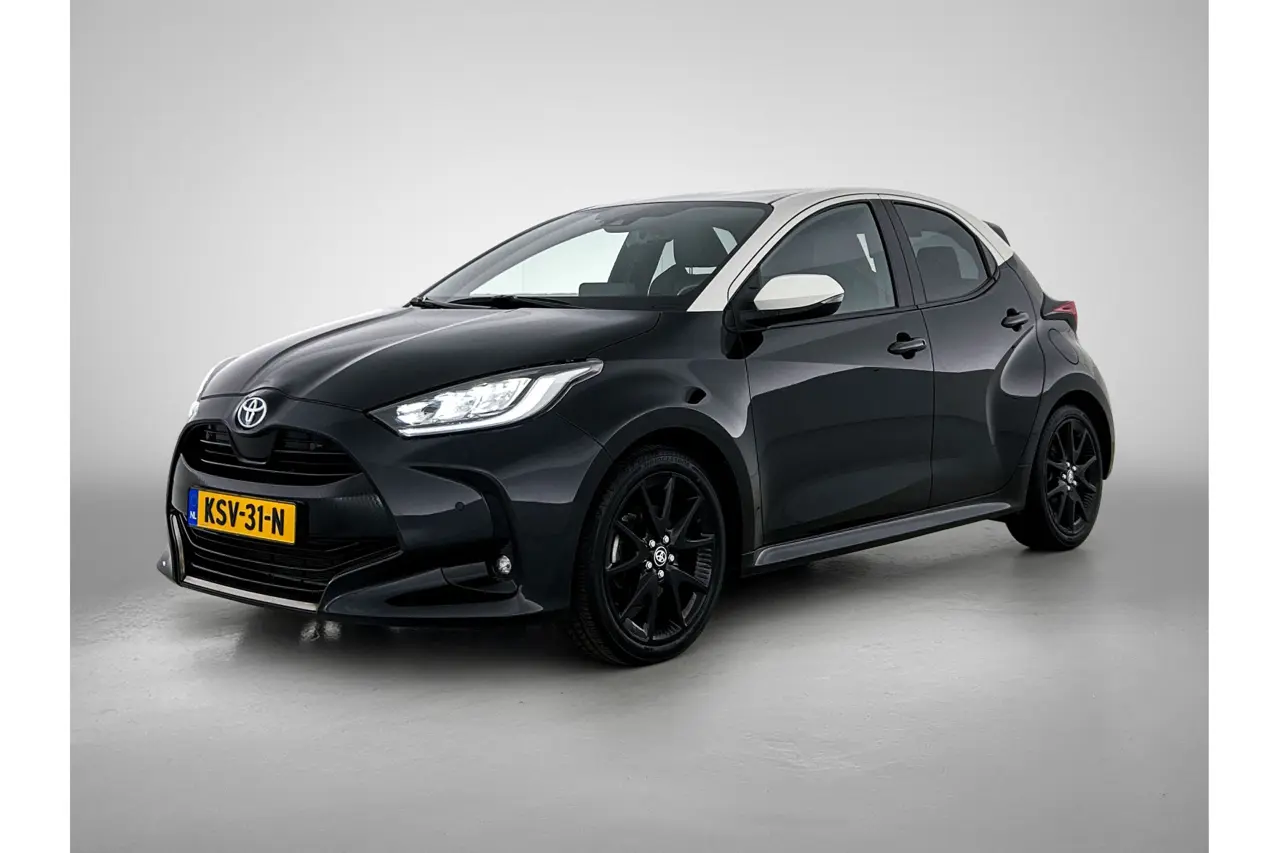 Toyota Yaris 1.5 Hybrid Executive 2022, foto 1