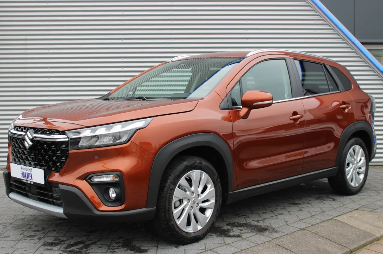 Suzuki S-Cross 1.4 Boosterjet Select Smarthybrid 2024, foto 1
