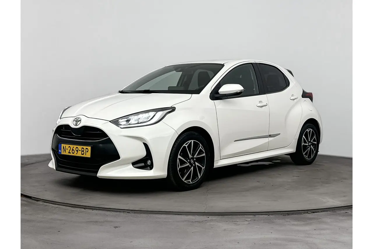 Toyota Yaris 1.5 VVT-i Dynamic 2021, foto 1