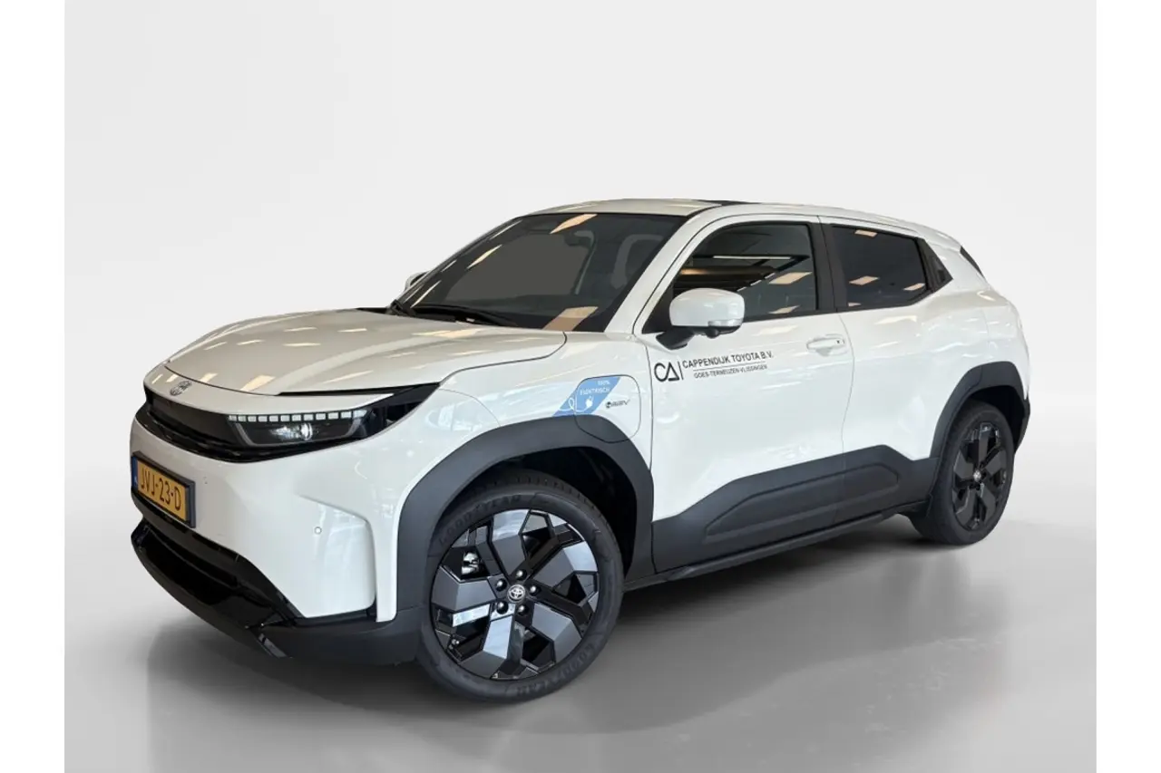 Toyota Urban Cruiser Executive 61 kWh 2026, foto 1
