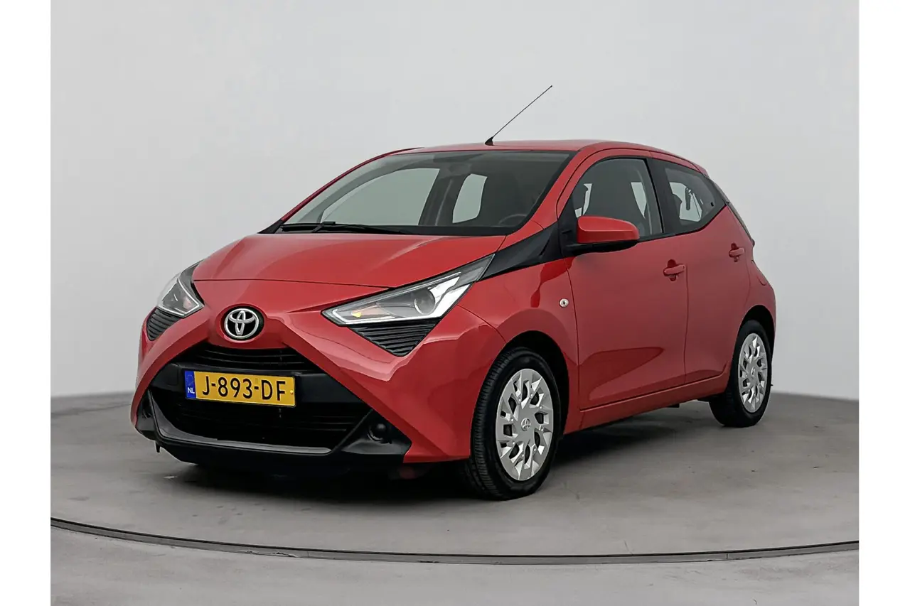 Toyota Aygo 1.0 VVT-i X-Play 2020, foto 1