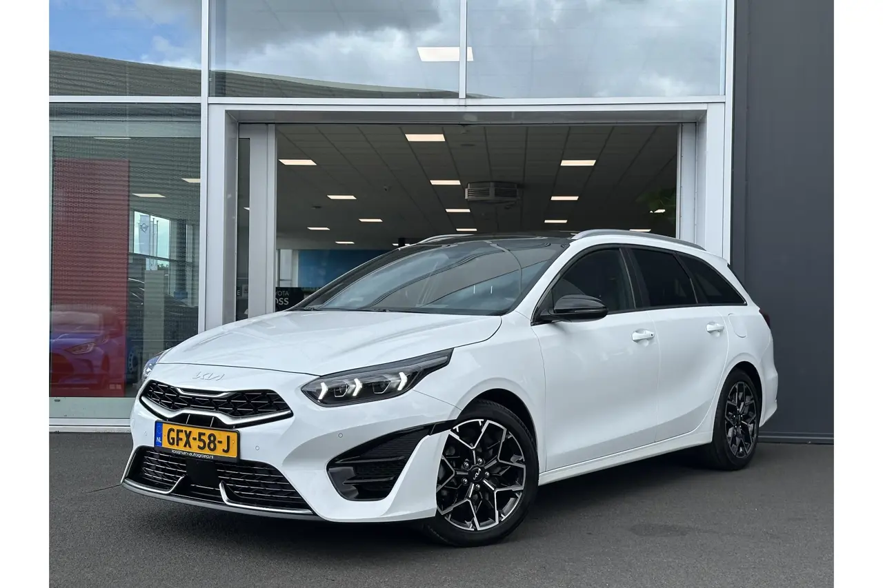 Kia Ceed Sportswagon 1.5 T-Gdi Gt-Line 2024, foto 1