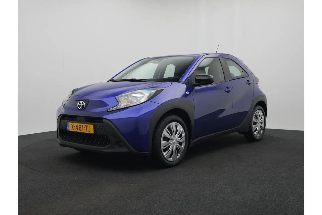 Toyota Aygo X 1.0 VVT-i S-CVT Play 2024, foto 1