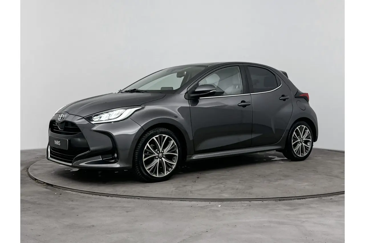 Toyota Yaris 1.5 Hybrid Executive 2022, photo 1