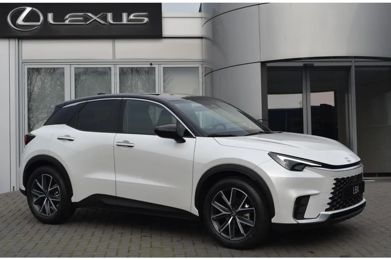 Lexus LBX 1.5 Cool 2Wd 2026, foto 1