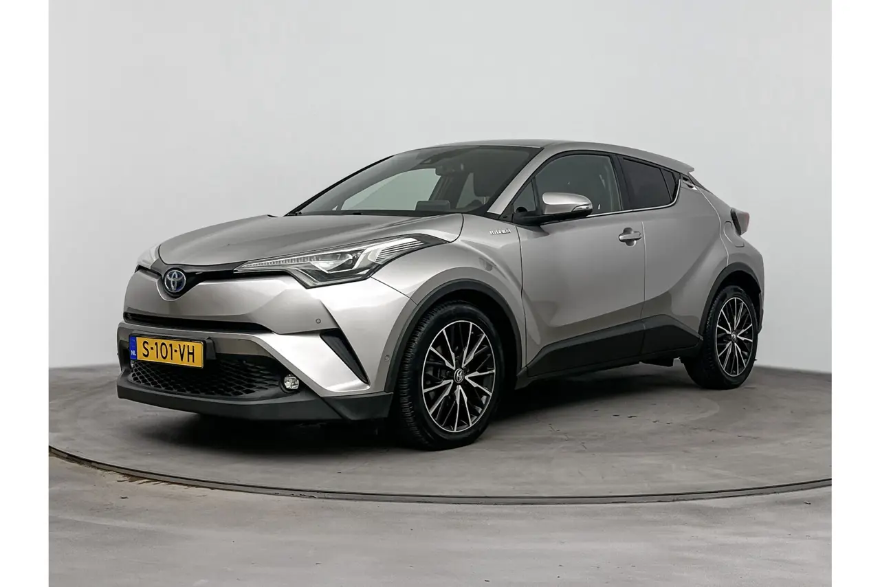 Toyota C-HR 1.8 Hybrid Executive Limited 2017, foto 1
