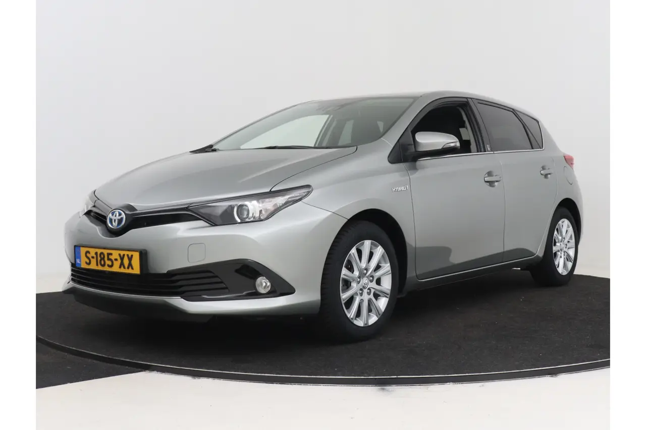 Toyota Auris 1.8 Hybrid Dynamic Ultimate Limited 2019, photo 1