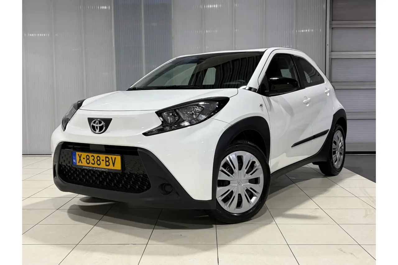 Toyota Aygo X 1.0 VVT-i S-CVT Play 2023, photo 1