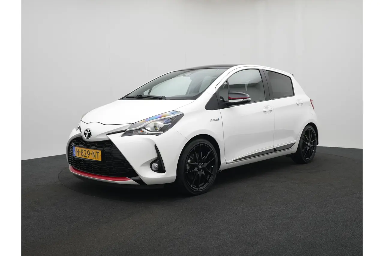 Toyota Yaris 1.5 Hybrid Gr-Sport 2020, foto 1