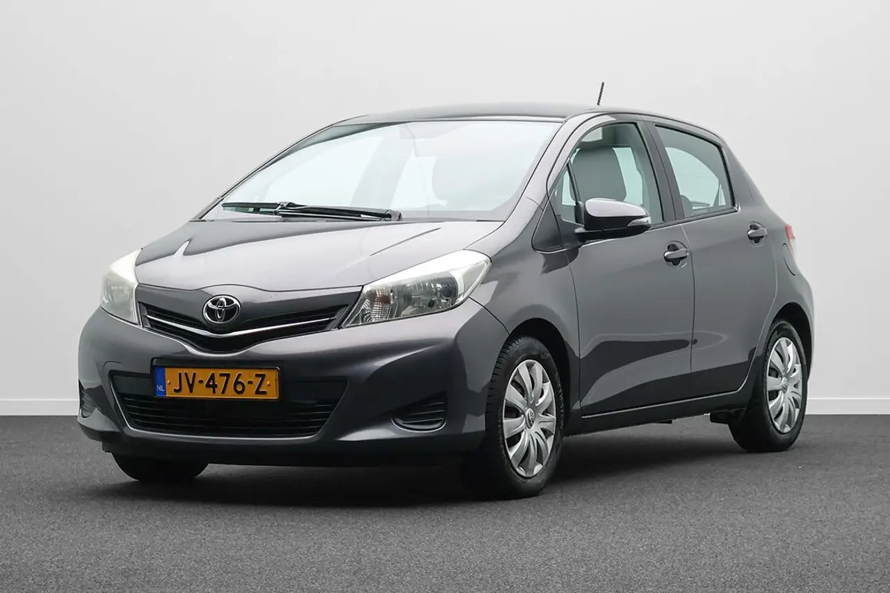 Toyota Yaris 1.3 VVT-i Aspiration 2012, photo 1