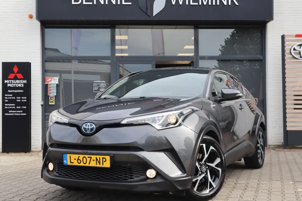 Toyota C-HR 1.8 Hybrid Style Trekhaak 2019, foto 1