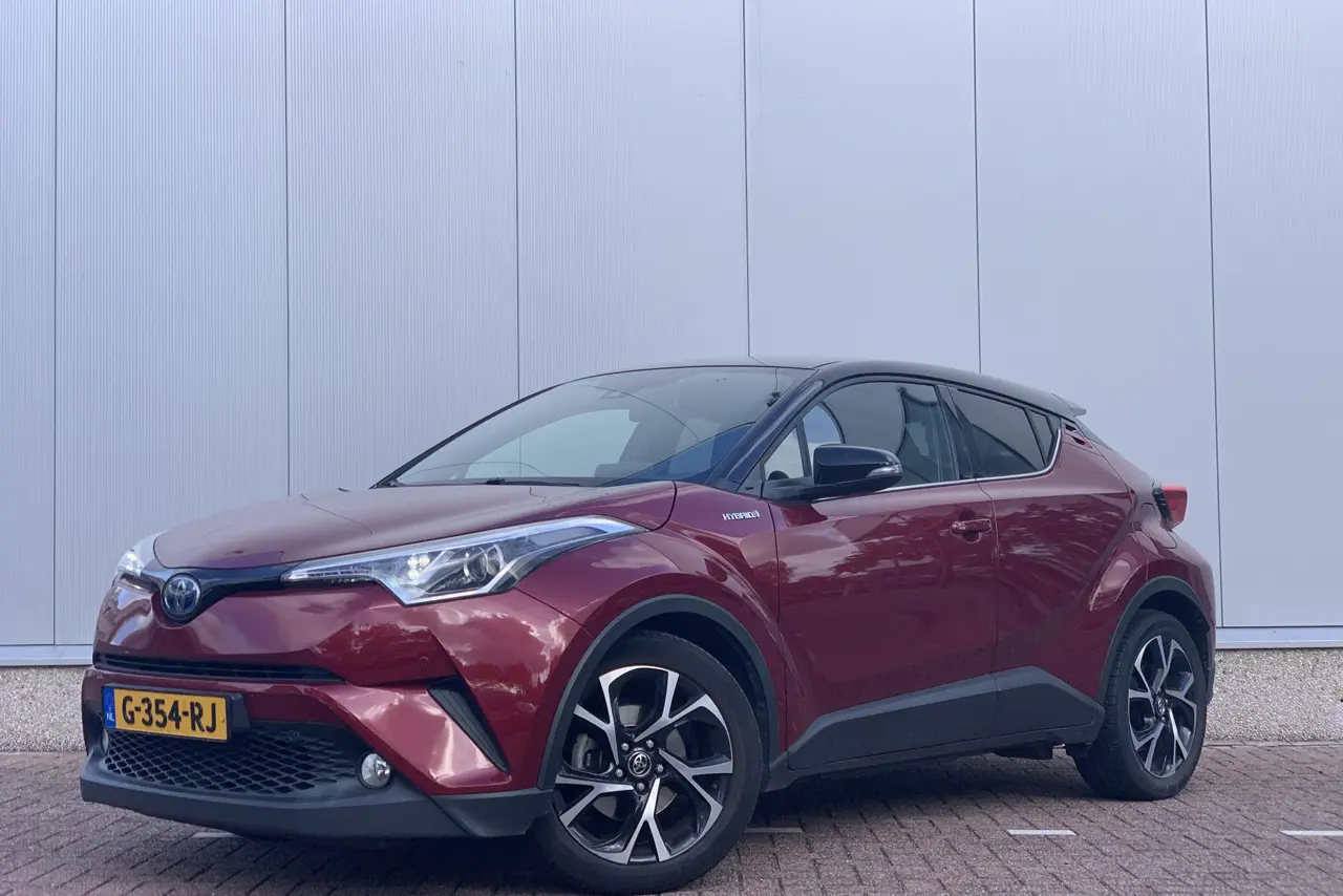 Toyota C-HR 1.8 Hybrid Bitone 2019, foto 1