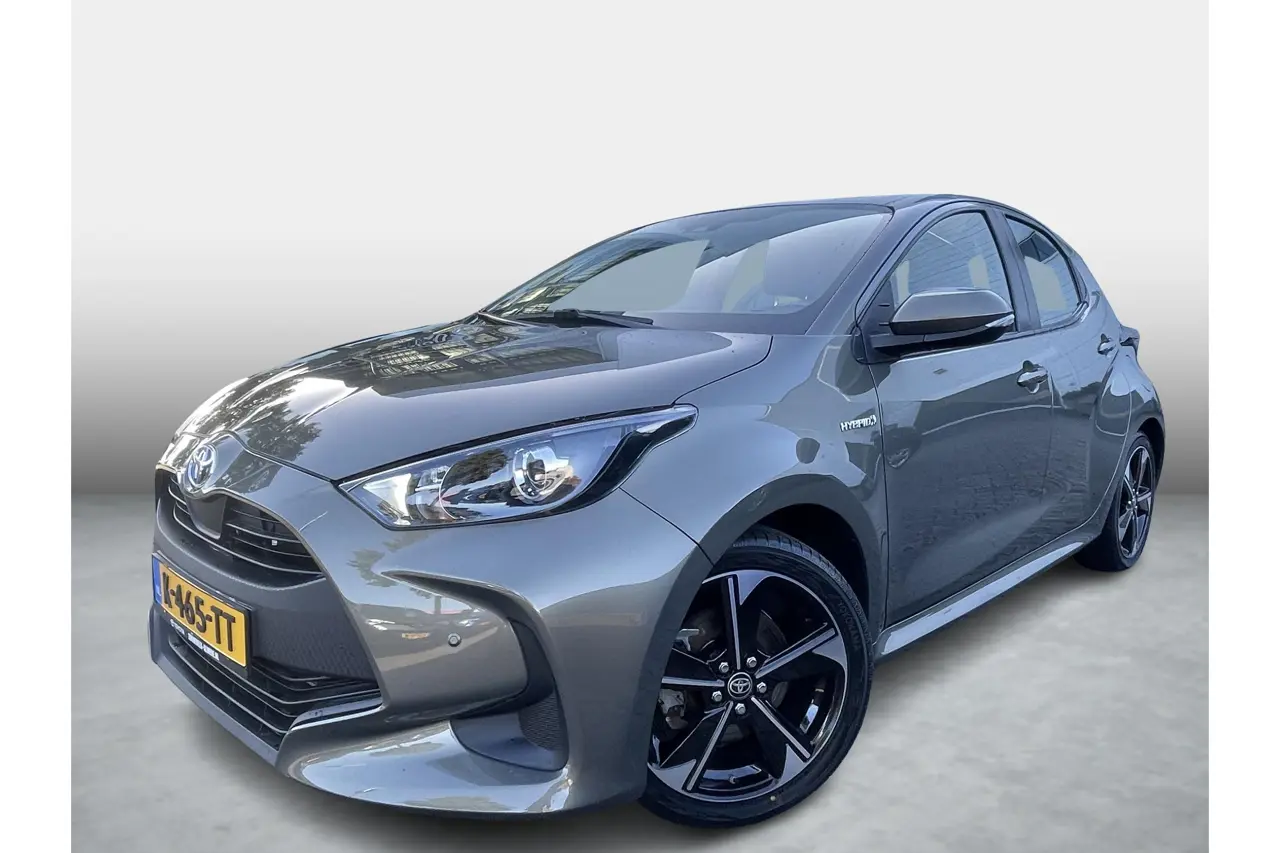 Toyota Yaris 1.5 Hybrid Active All Seasonbanden 2021, photo 1