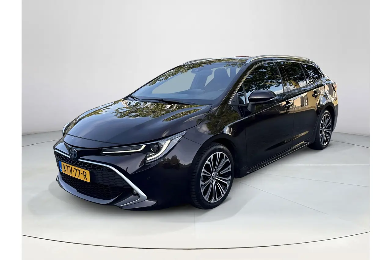 Toyota Corolla Touring Sports Hybrid 140 Executive 2023, photo 1