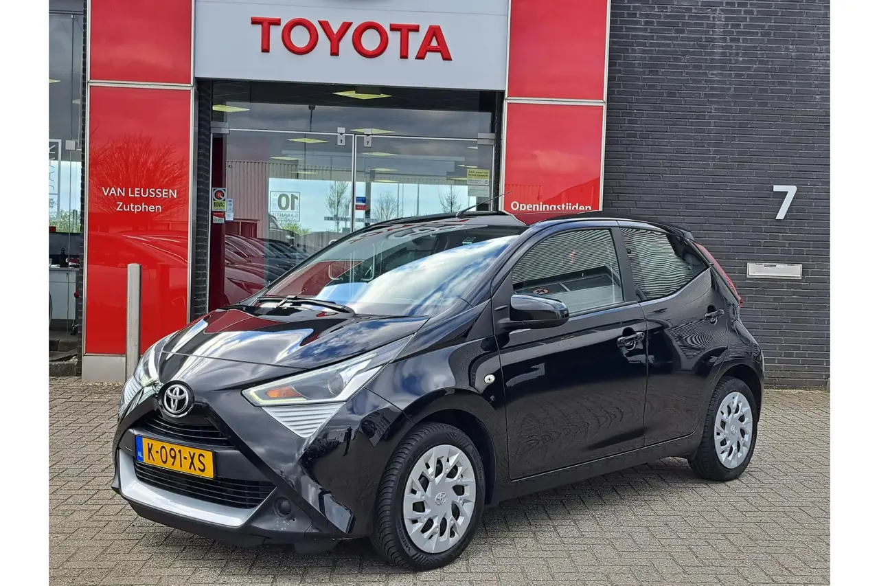 Toyota Aygo Play 5-Deurs 2021, foto 1