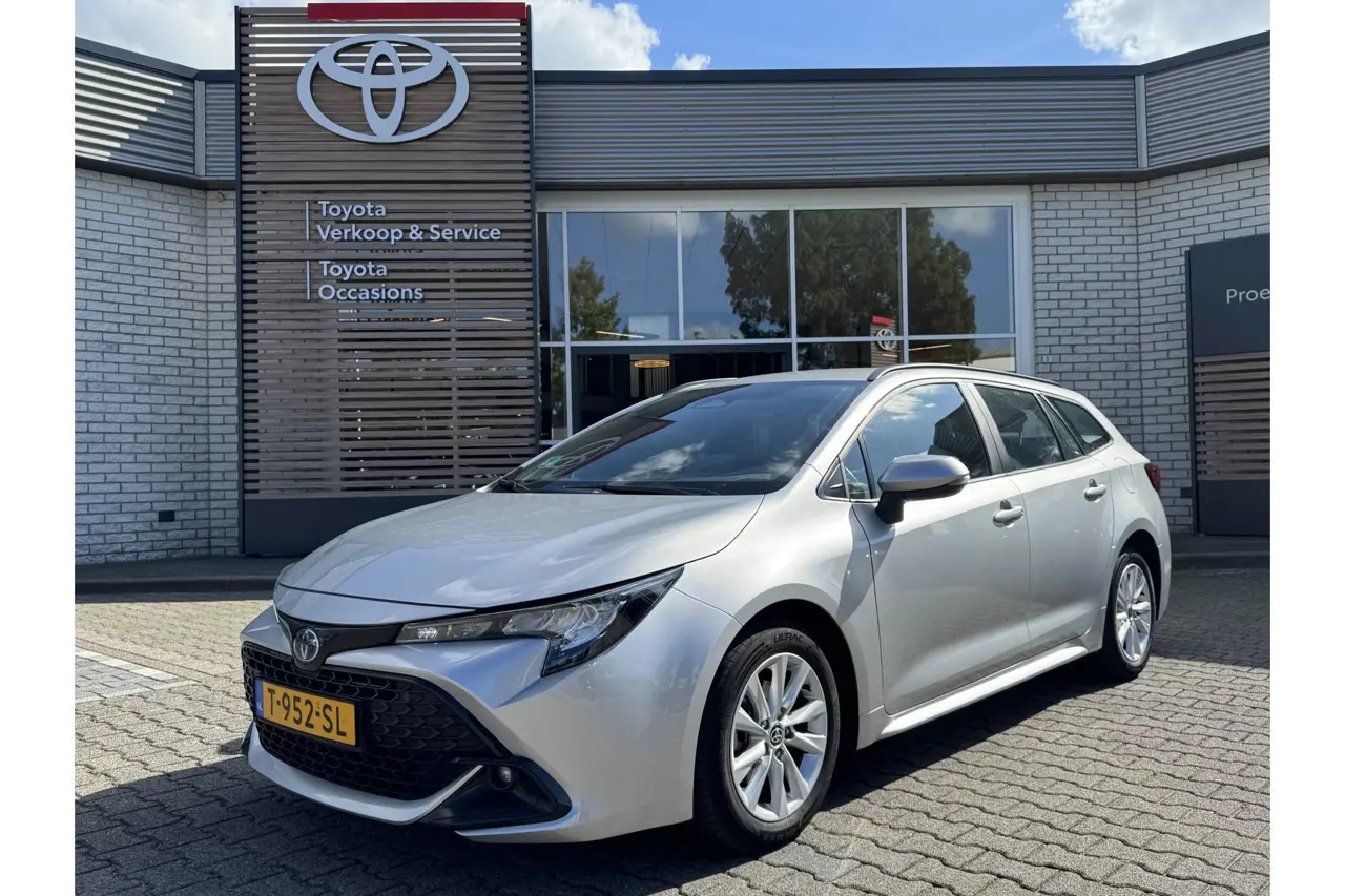 Toyota Corolla Touring Sports Hybrid 140 Active 2023, foto 1