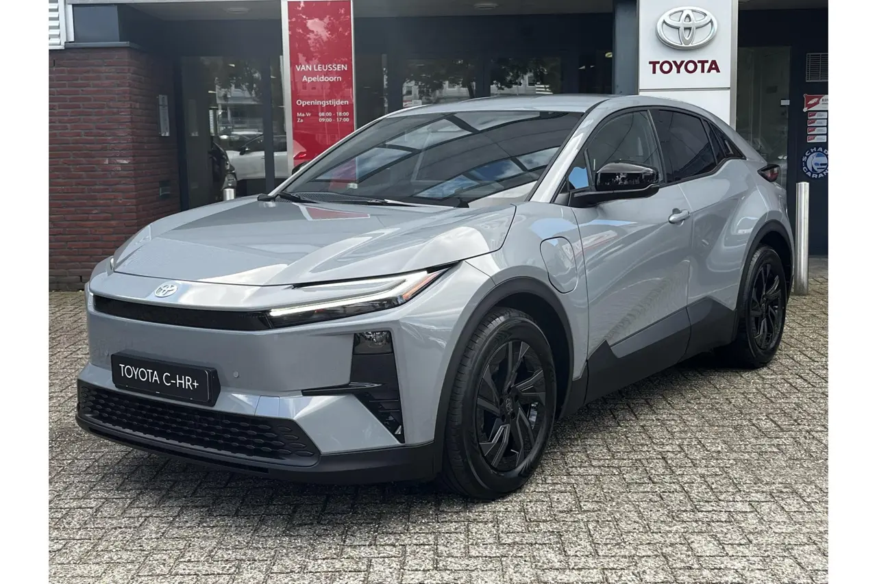 Toyota C-HR First Edition 77 kWh 2026, foto 1
