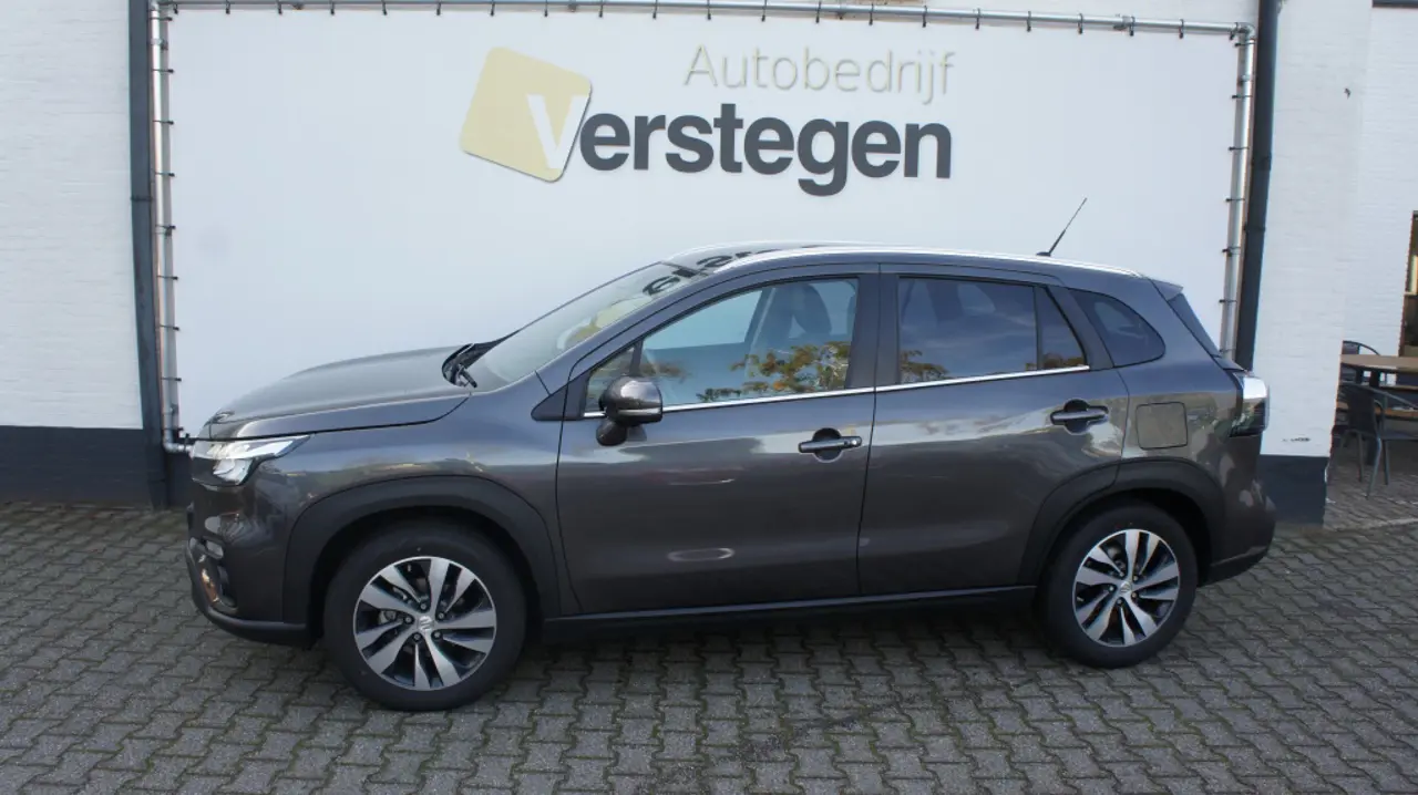 Suzuki S-Cross 1.4 B.Jet Style Sh 2025, foto 1