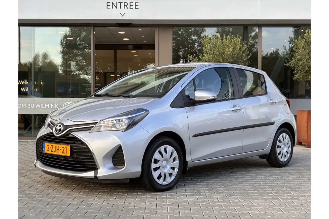 Toyota Yaris 1.3 VVT-i Aspiration 2015, foto 1