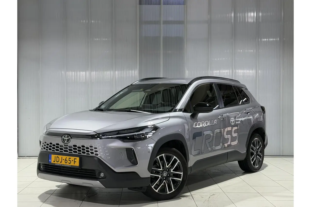 Toyota Corolla Cross Hybrid 180 Executive 2025, foto 1