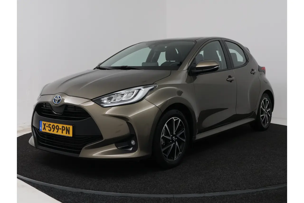 Toyota Yaris 1.5 Hybrid Dynamic 2024, foto 1
