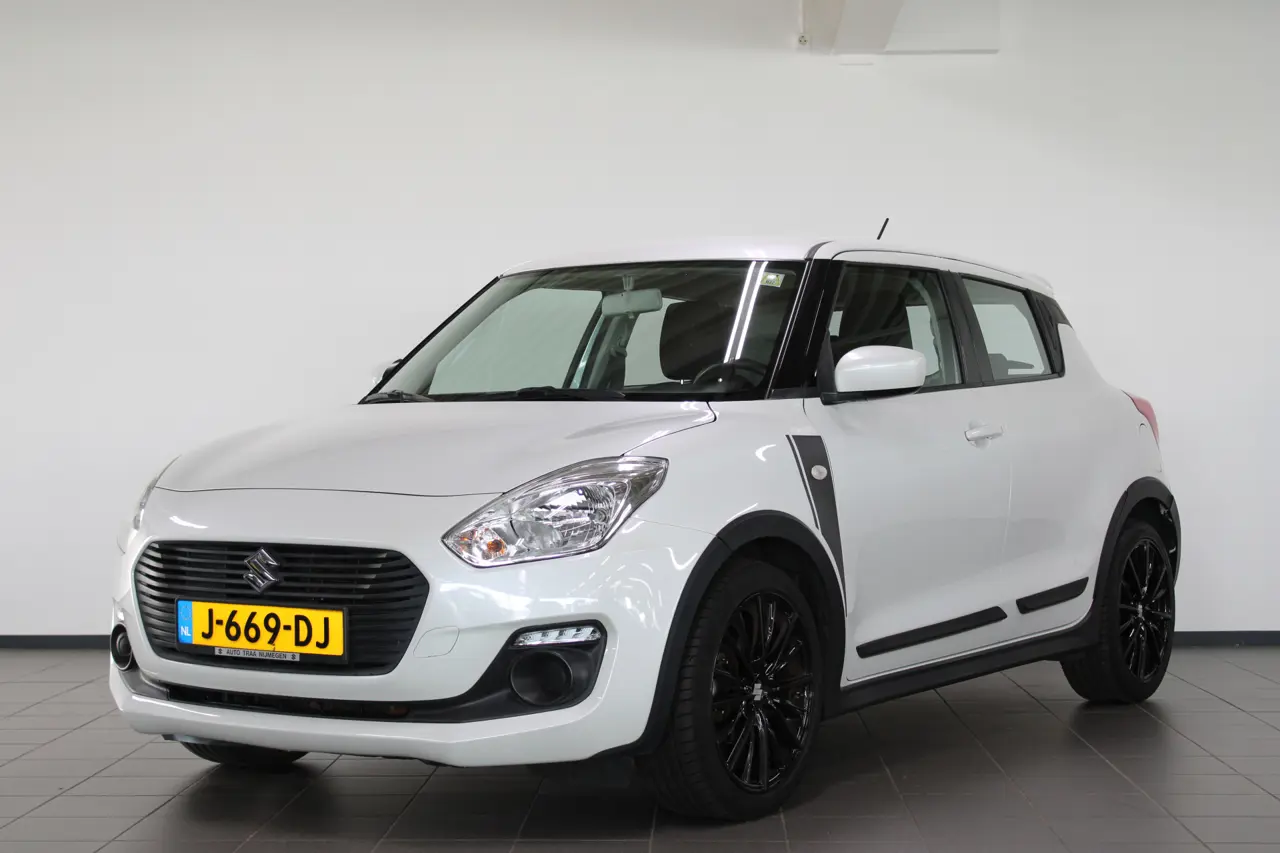 Suzuki Swift 1.2 Comfort 2020, foto 1