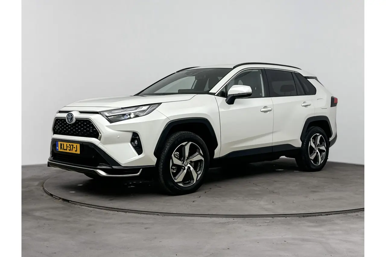 Toyota RAV4 2.5 Plug-in Hybrid AWD Dynamic 2026, foto 1