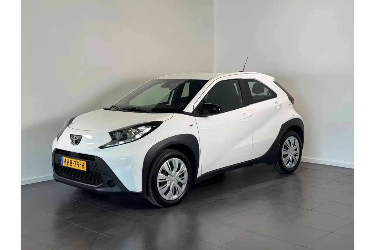 Toyota Aygo X 1.0 VVT-i Mt Play 2025, foto 1