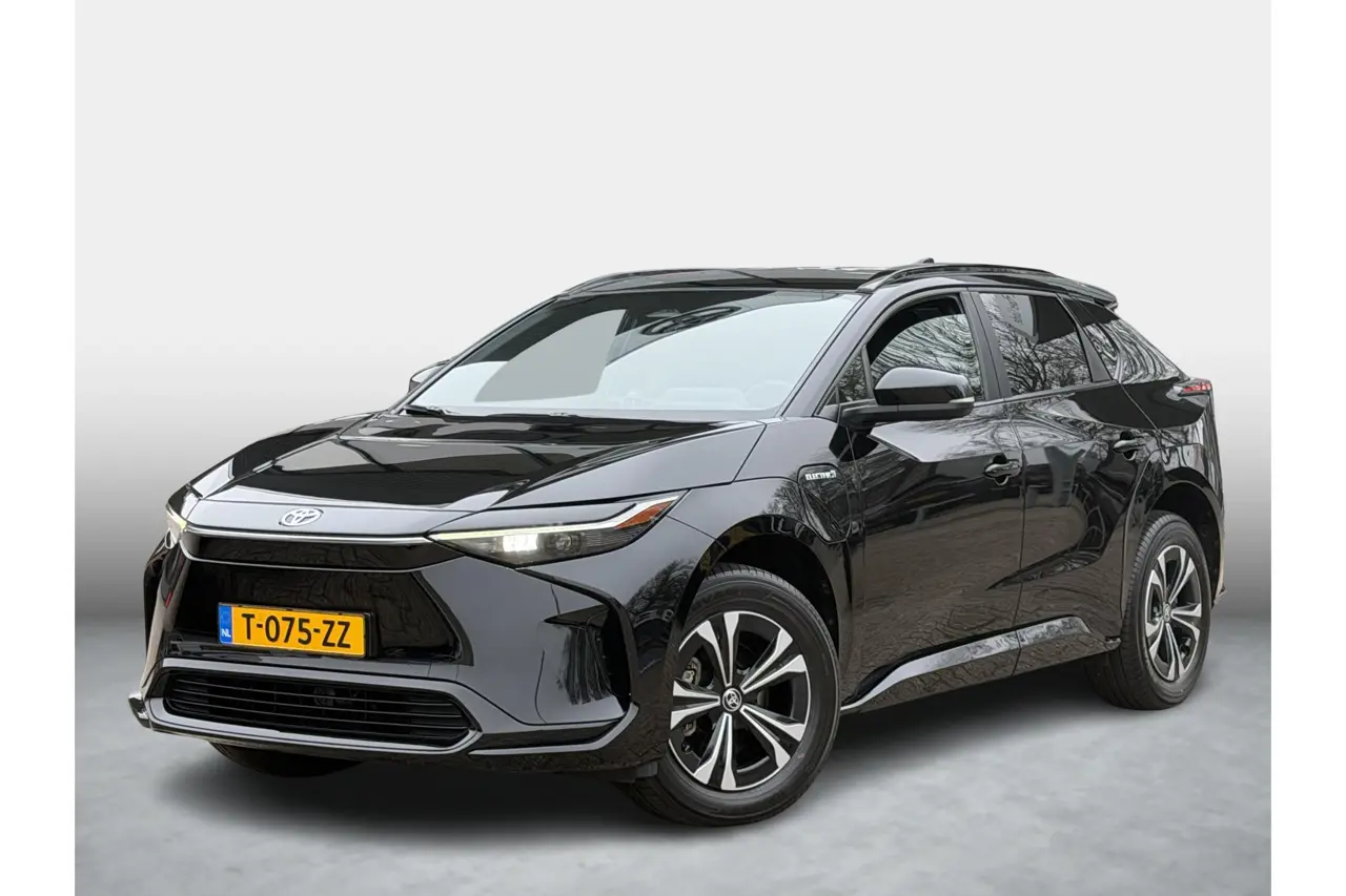 Toyota bZ4X Active 71 kWh Black Ed Camera Clima Cruise 2023, photo 1