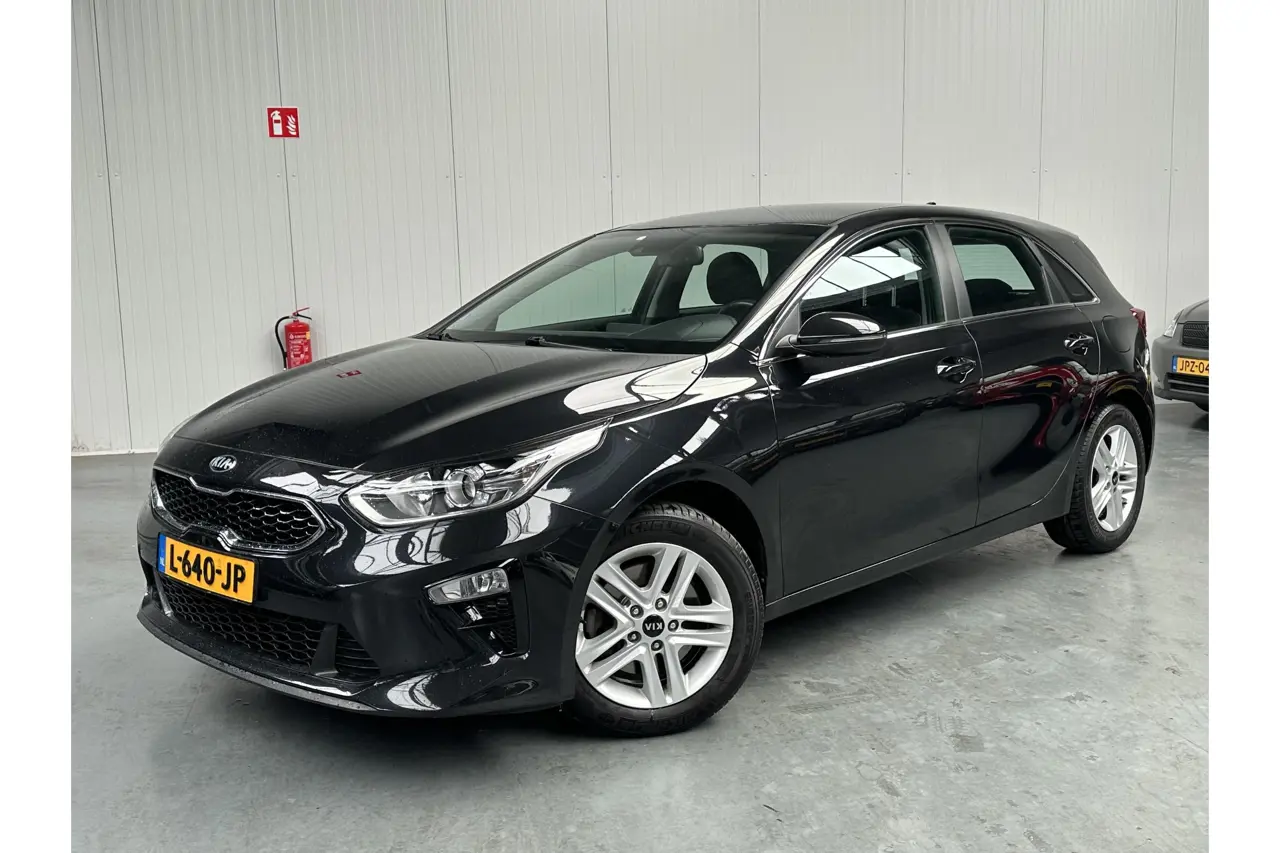 Kia Ceed 1.0 T-Gdi Dynamicline 2021, foto 1