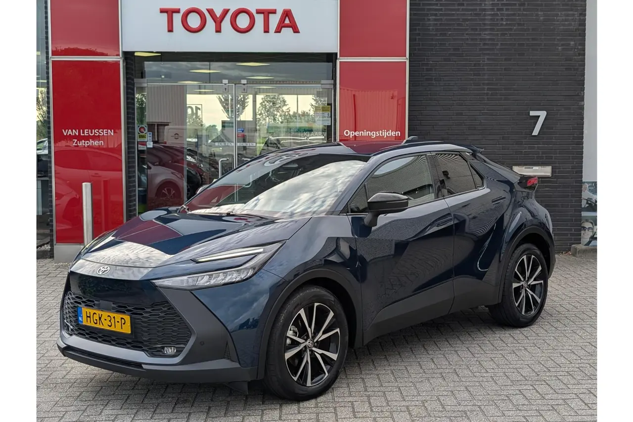 Toyota C-HR 1.8 Hybrid 140 Dynamic 2025, foto 1