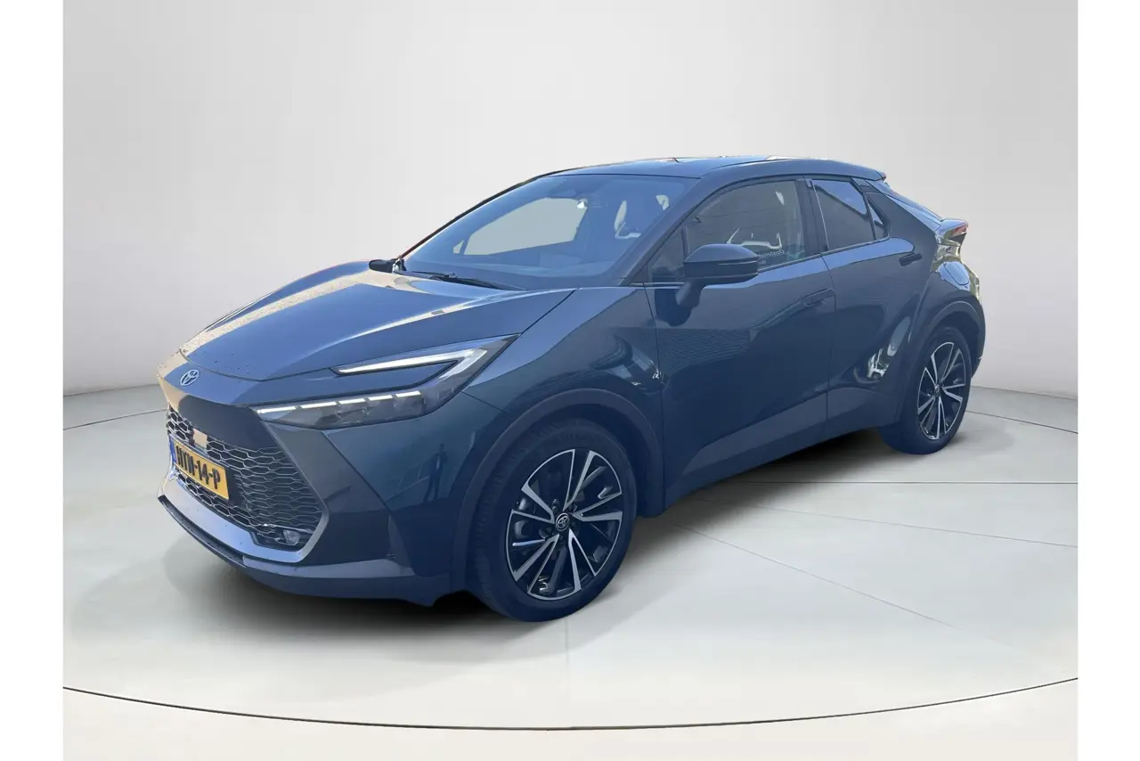Toyota C-HR 2.0 Plug-In Hybrid 220 Executive 2025, foto 1