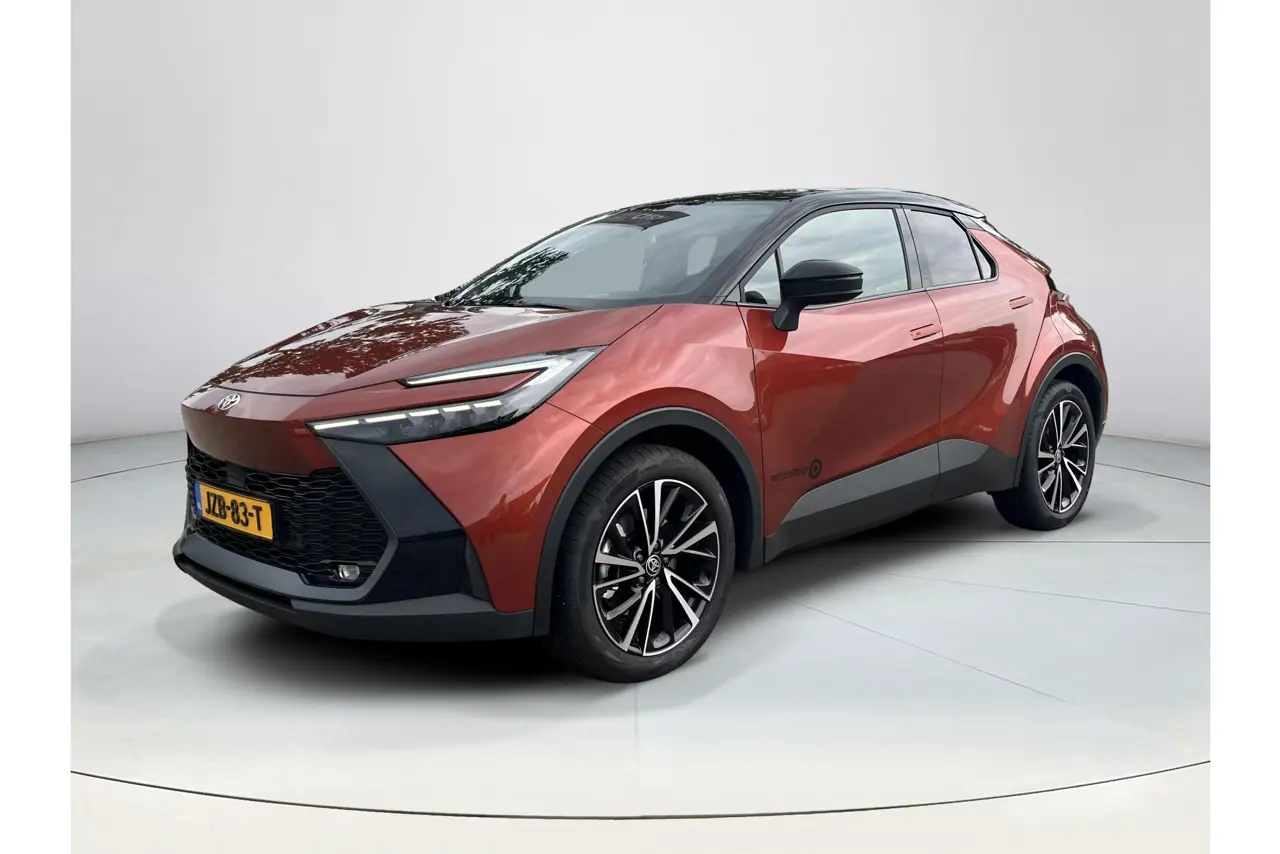 Toyota C-HR 2.0 Plug-In Hybrid 220 Executive 2026, foto 1