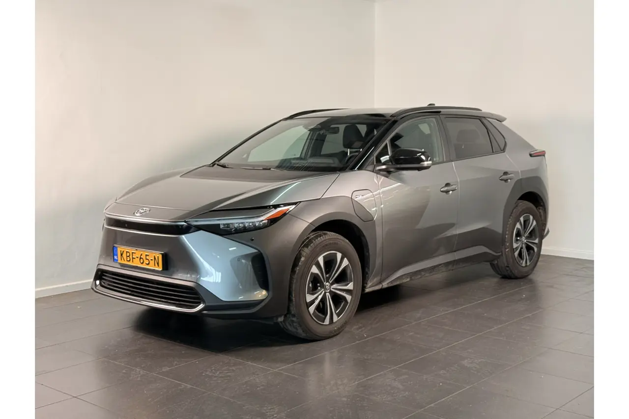 Toyota bZ4X Dynamic 71 kWh 2026, foto 1