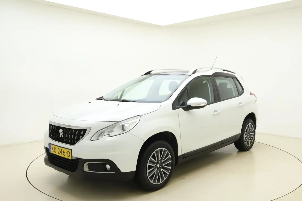 Peugeot 2008 1.2 Puretech Blue Lion 2016, foto 1