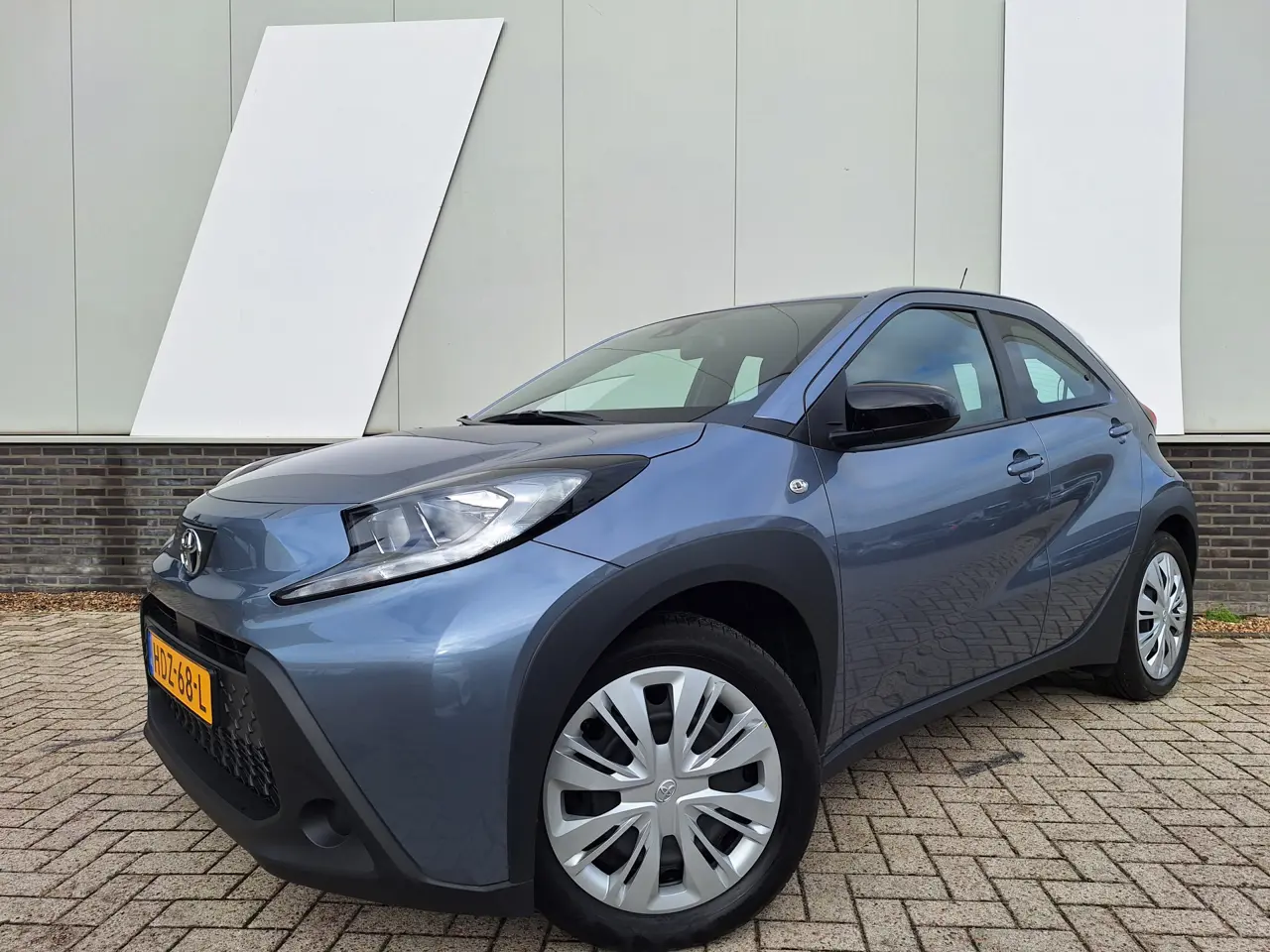 Toyota Aygo X 1.0 VVT-i Mt Play Airco Apple 2025, foto 1