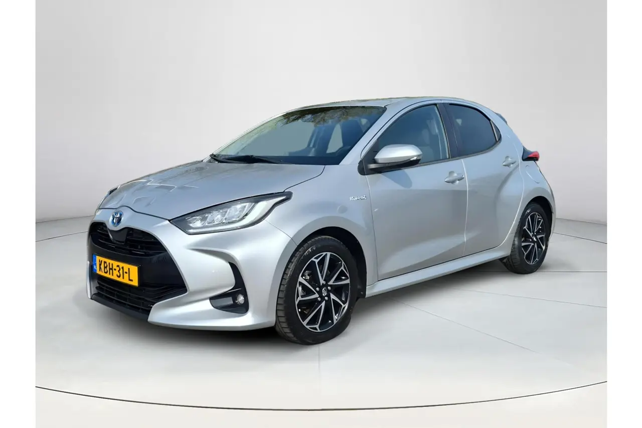Toyota Yaris 1.5 Hybrid Dynamic 2021, foto 1