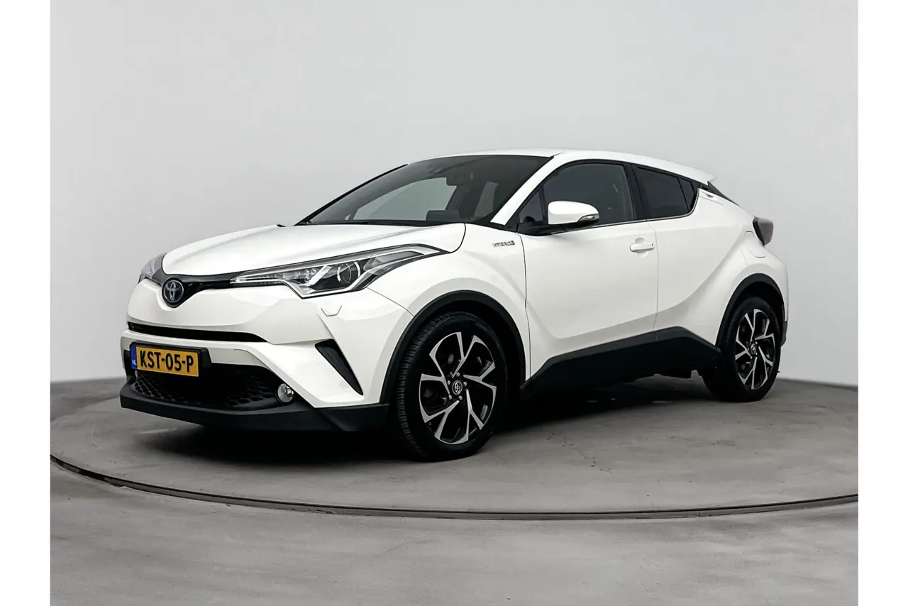 Toyota C-HR 1.8 Hybrid Dynamic Winter Pack 2019, foto 1