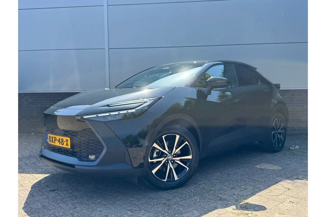 Toyota C-HR 2.0 Plug-In Hybrid 220 Business Plus Automaat 223Pk 2026, foto 1