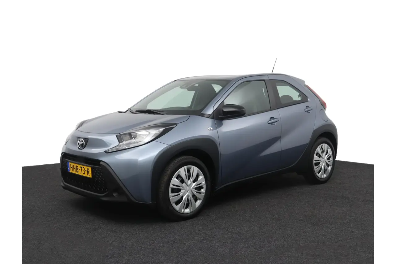 Toyota Aygo X 1.0 VVT-i Mt Play 2025, foto 1