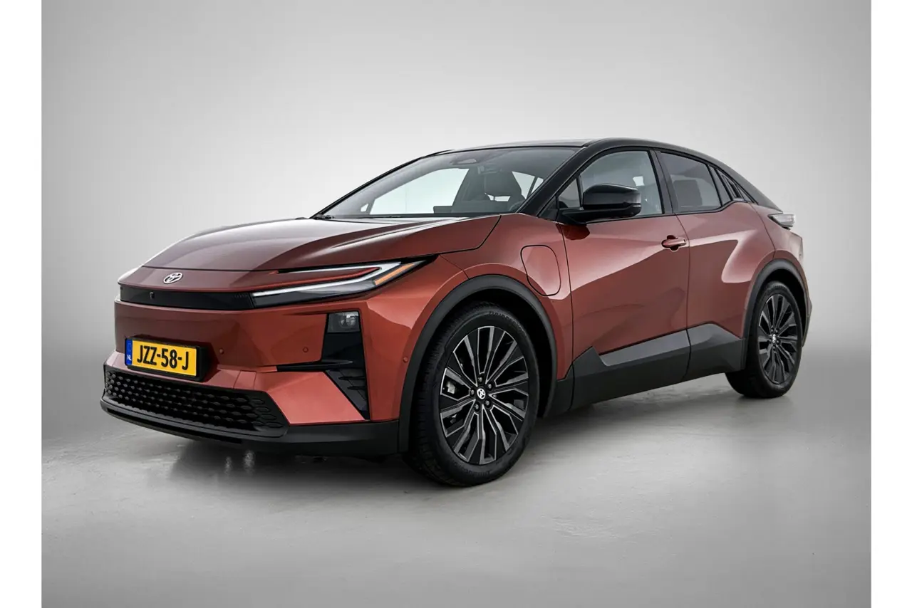 Toyota C-HR Executive AWD 77 kWh 2026, foto 1