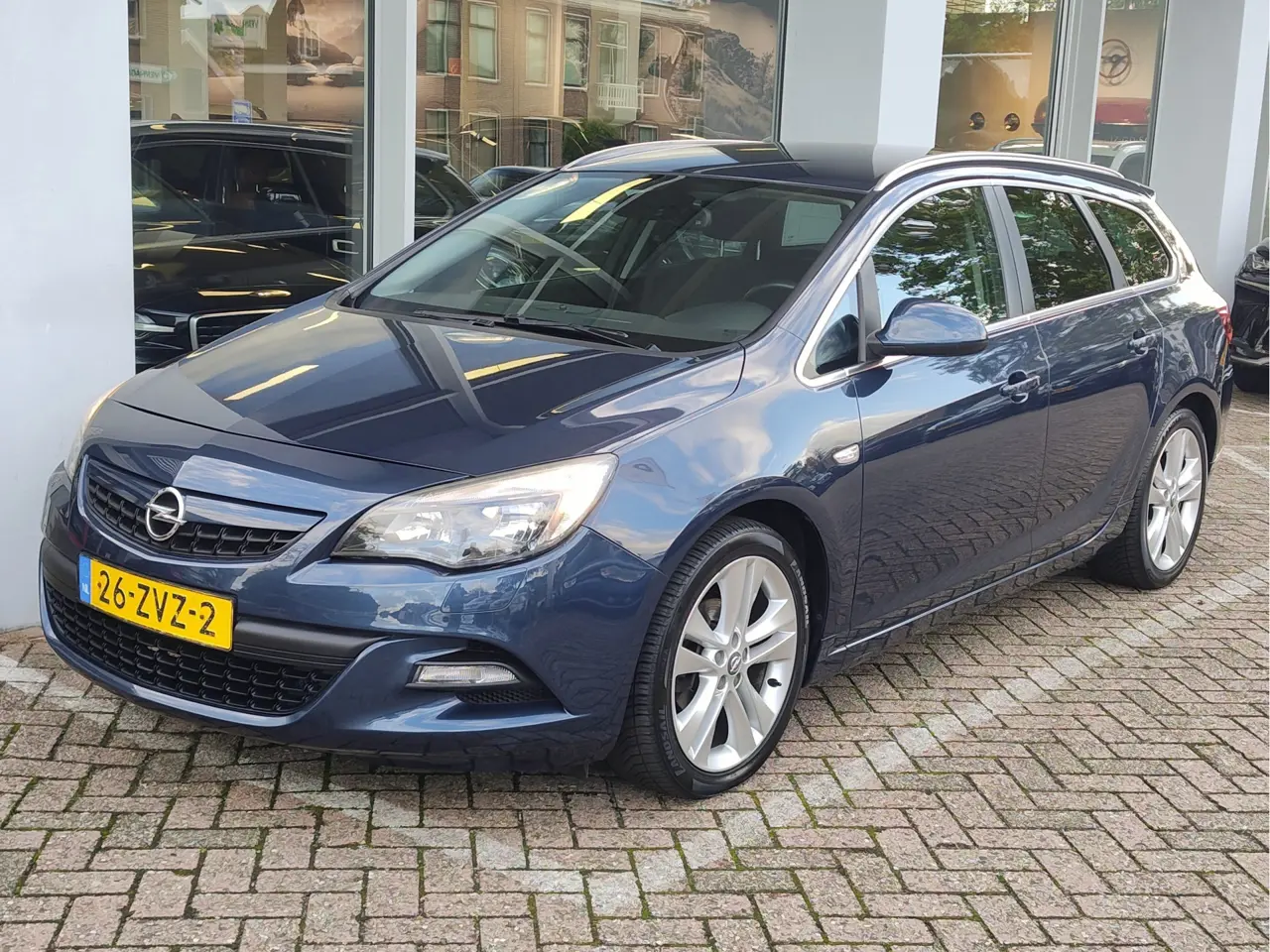 Opel Astra Sports Tourer 1.4 Turbo Sport 2013, foto 1