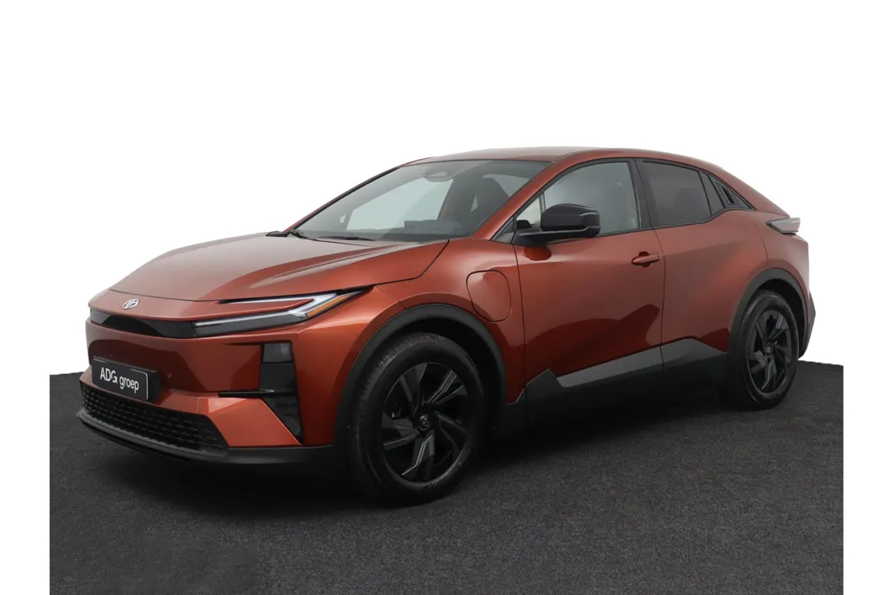 Toyota C-HR First Edition 77 kWh 2026, foto 1