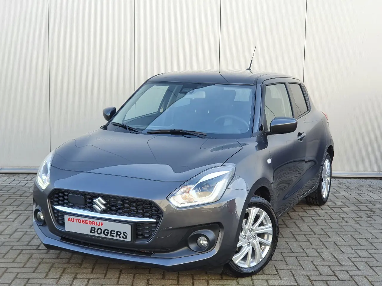 Suzuki Swift 1.2 Select Smart Hybrid Automaat 2023, foto 1